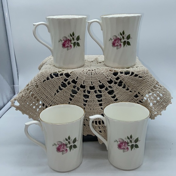 4 Royal Stuart English Bone China Coffee Tea Mugs - Picture 4 of 6